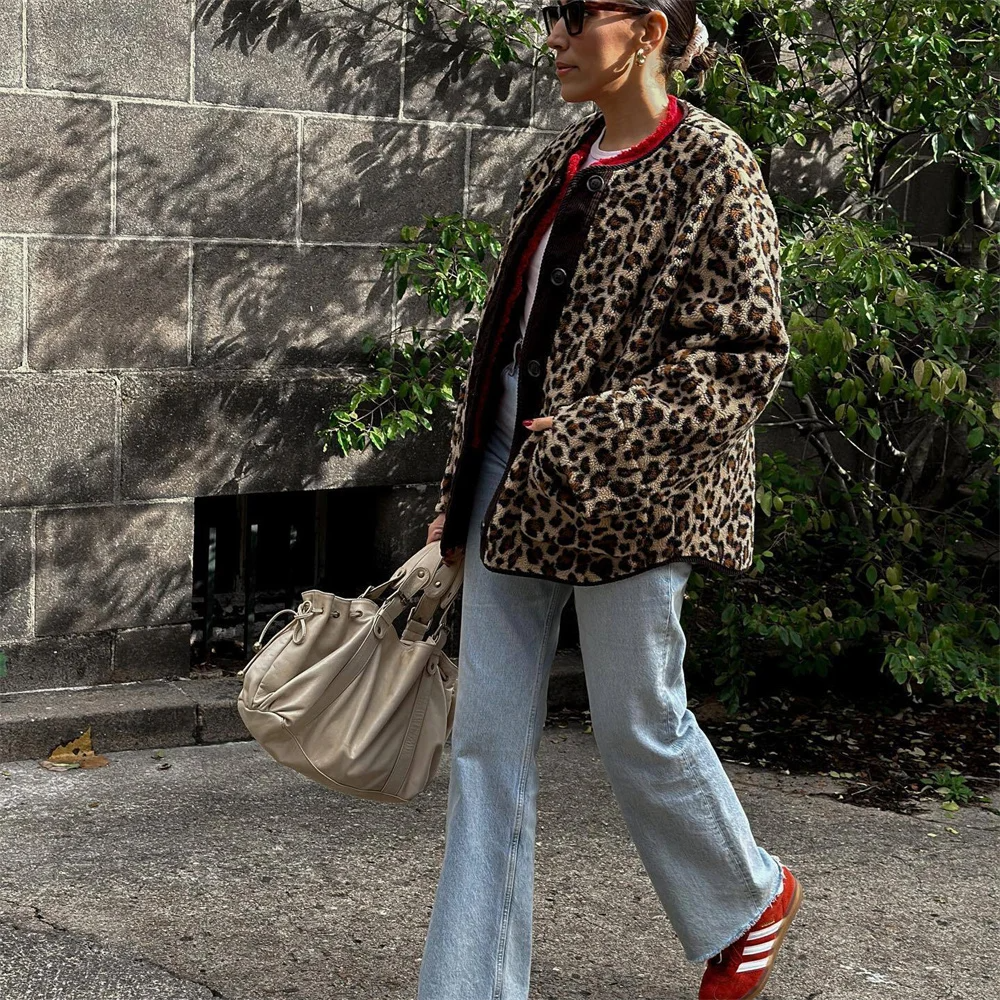 Lea | Jacke mit O-Ausschnitt und Leopardenprint