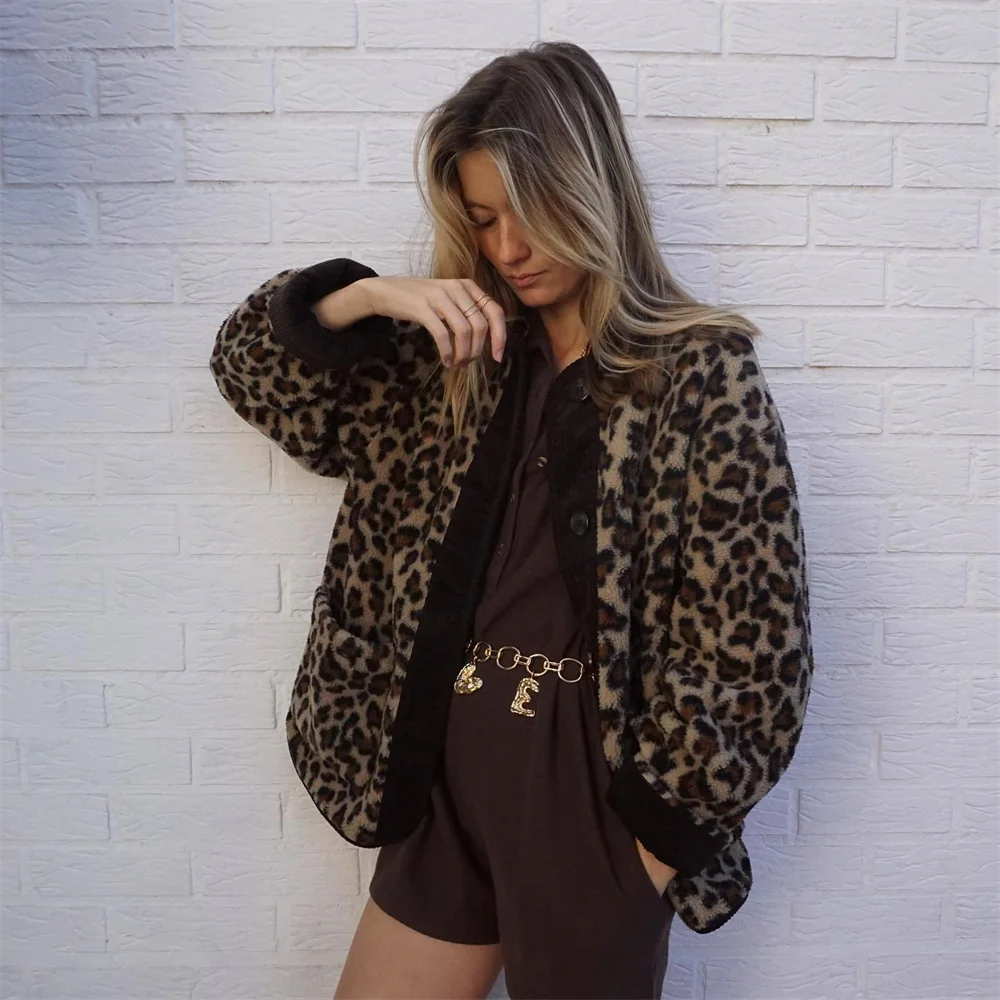 Lea | Jacke mit O-Ausschnitt und Leopardenprint