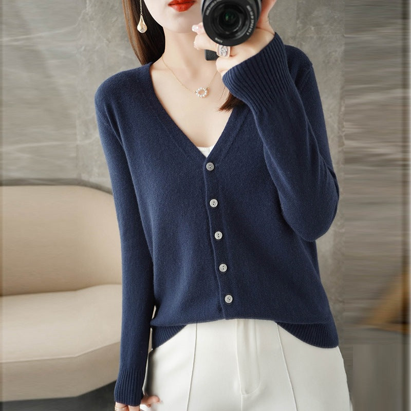 Damen Warme Strickjacke mit V-Ausschnitt | Knopf Daunen