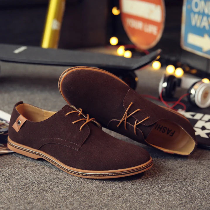 Herrenschuhe im modernen Stil | Lässig