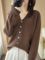 Damen Warme Strickjacke mit V-Ausschnitt | Knopf Daunen